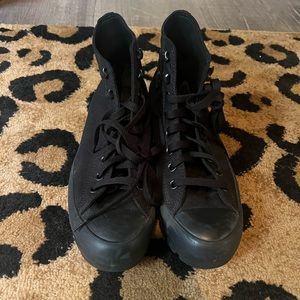Converse Black Chuck Taylor Lugged Sole Hi Sneakers, Size 10.